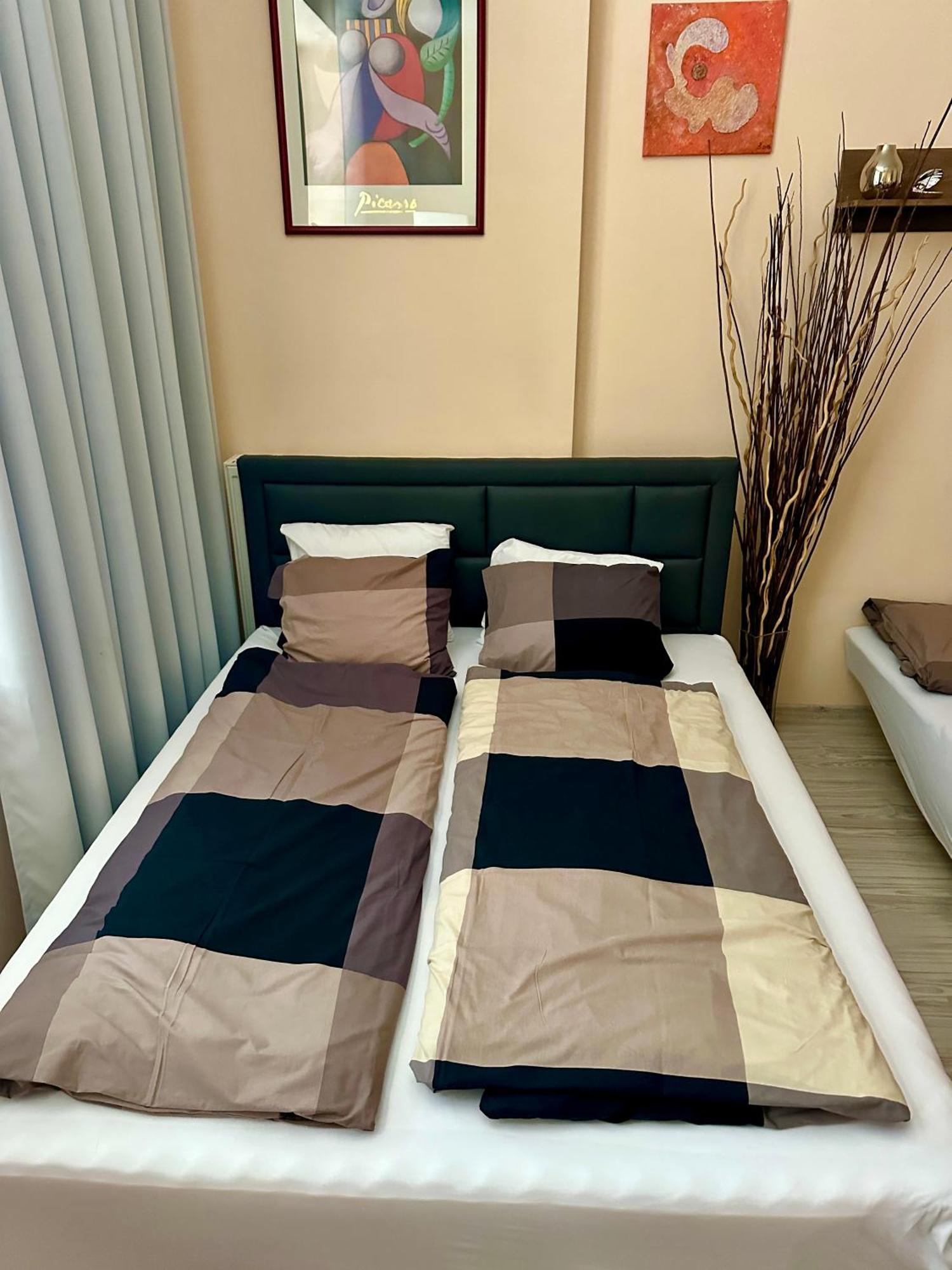 Princess Main Square Apartment โปปรัด ภายนอก รูปภาพ